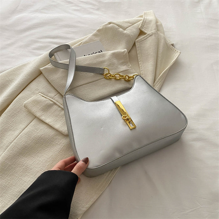 Wholesale Beautiful handbag, fashionable niche design bag, shoulder bag, armpit bag