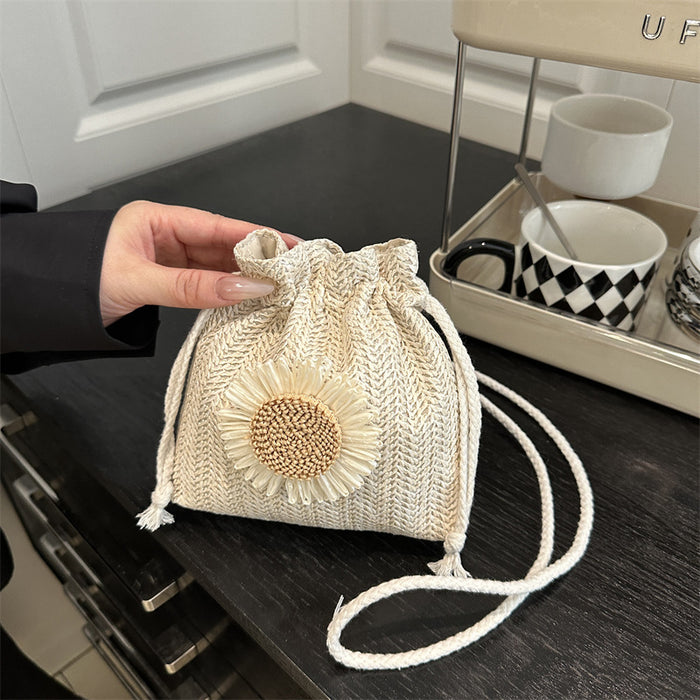 Wholesale Grass woven bag, flower new style, water bucket bag, woven crossbody bag