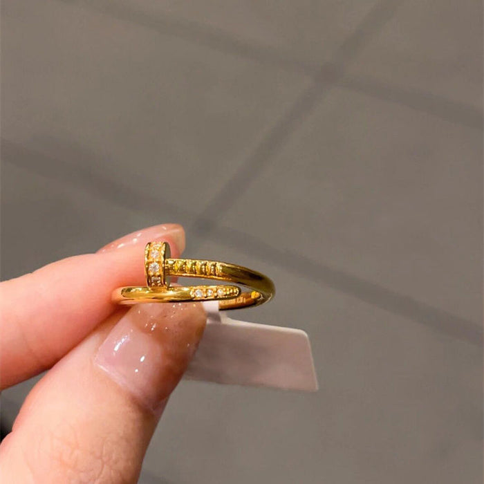 Wholesale High end diamond inlaid ring, personalized and versatile ring, light luxury and niche design sense