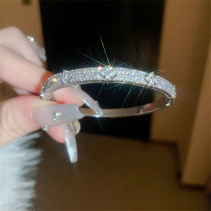 Wholesale Zircon Four-Leaf Flower Necklace Earrings Bracelet Ring Set