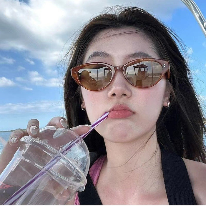 Wholesale Fashionable new cat eye sunglasses, personalized street photography, sunshade sunglasses, UV resistant