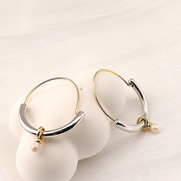 Wholesale Simple and fashionable electroplated two tone personalized earrings with natural pearl earrings