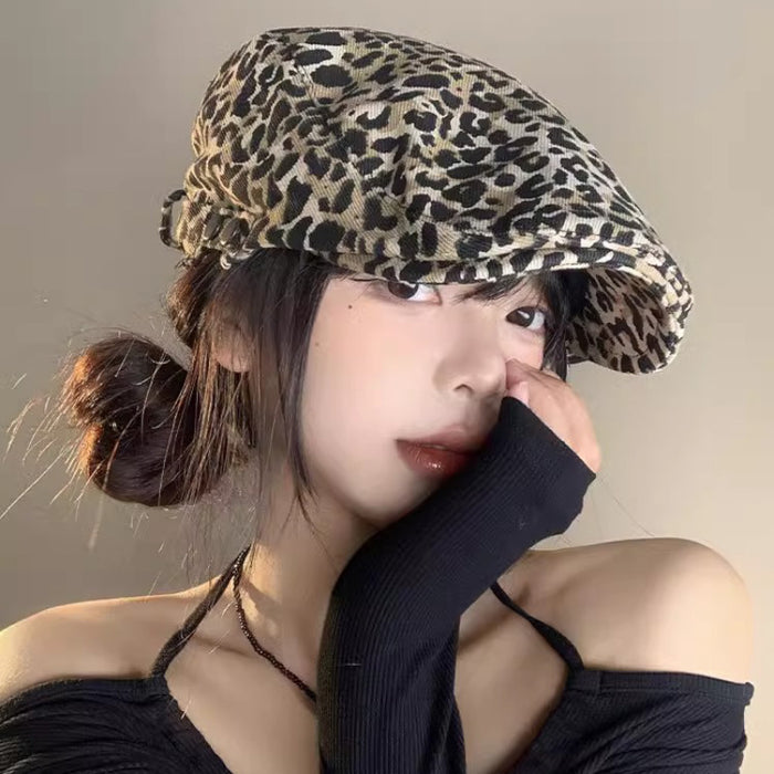 Wholesale Retro leopard print forward hat thin, niche design, fashionable beret hat, duckbill hat