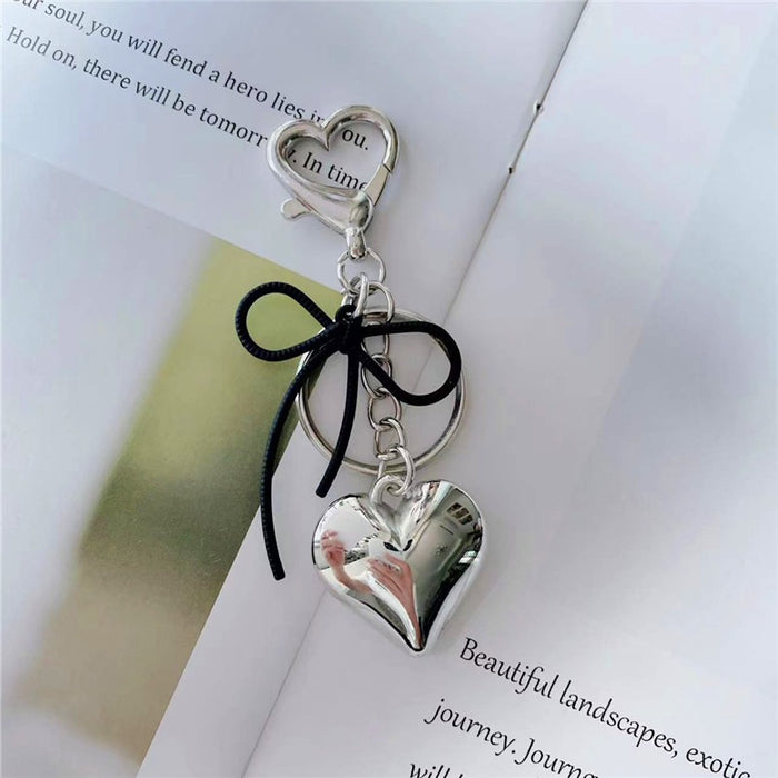 Wholesale silver Love Keychain Pendant Cute Girlfriend Hanging Ornaments