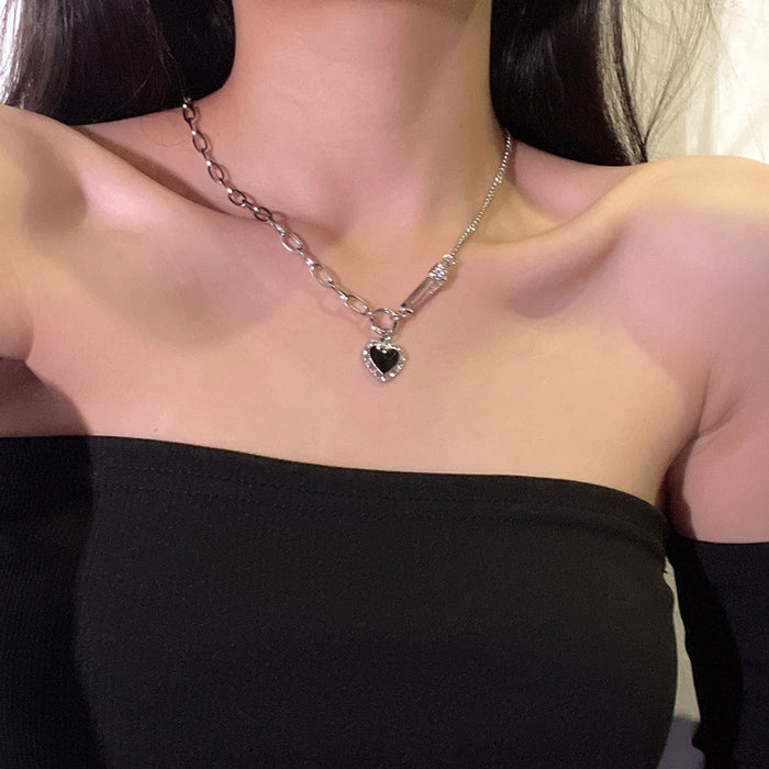 Wholesale Titanium steel necklace with heart-shaped collarbone chain design, niche and versatile, spliced necklace accessory