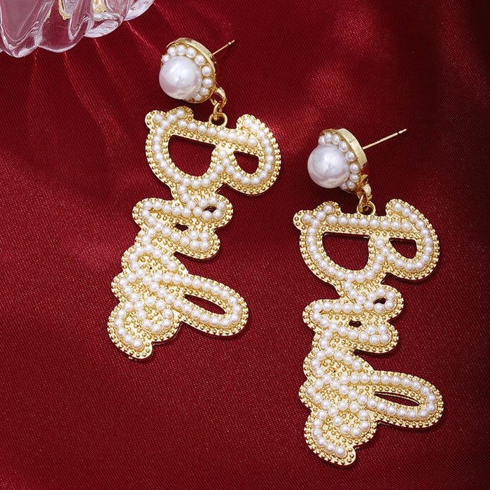 Wholesale New exaggerated design, high-end feel, inlaid with rice beads and English letters earrings