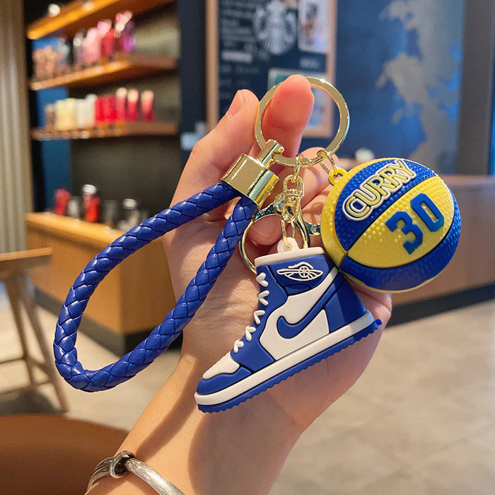 Wholesale Creative simulation model sneaker keychain pendant mini basketball shoe car key chain bag pendant