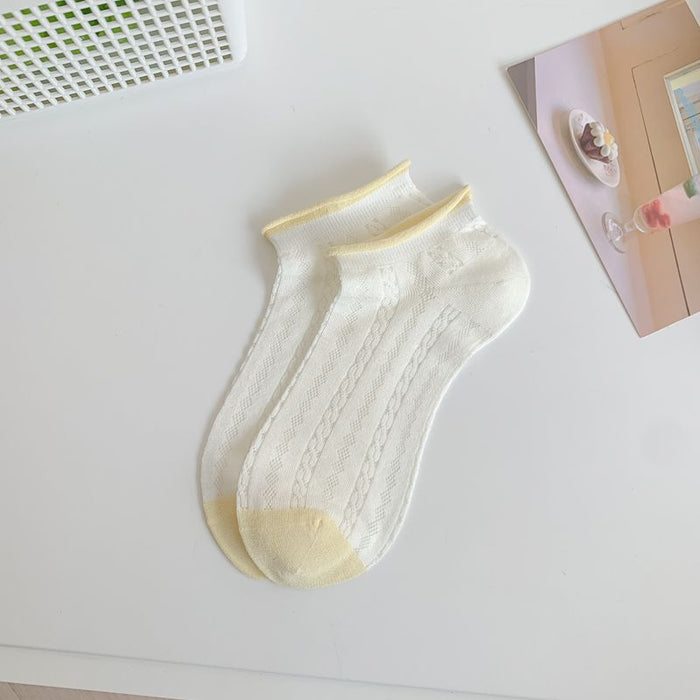 Wholesale Curled edge mesh socks short tube boneless women's socks thin