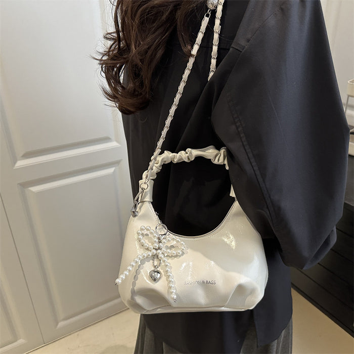 Wholesale Chain crossbody bag, new crossbody handle, fashionable and pleated