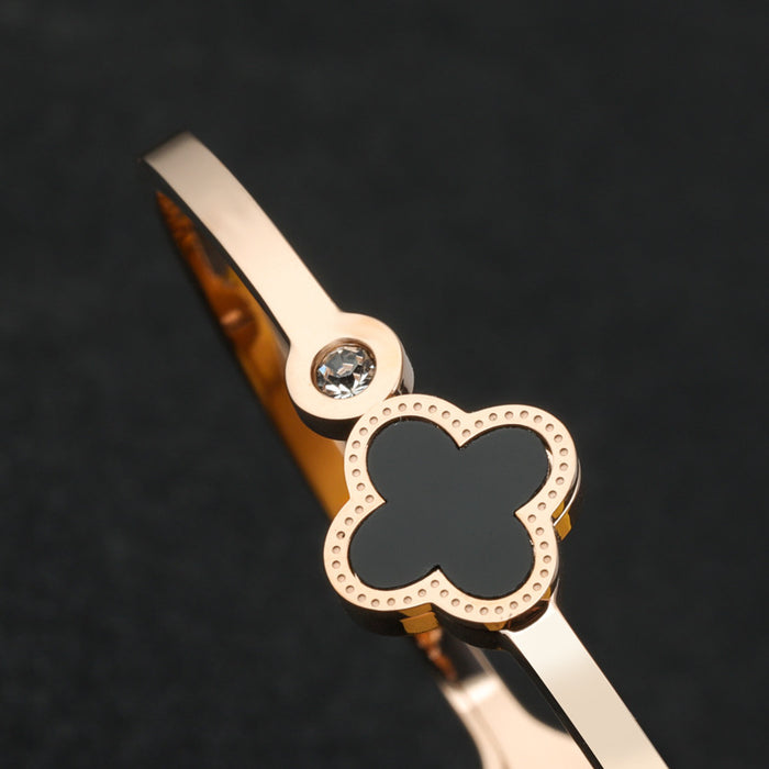 Wholesale Classic Clover Diamond Bracelet Titanium Steel Accessory Stainless Steel Minimalist Jewelry