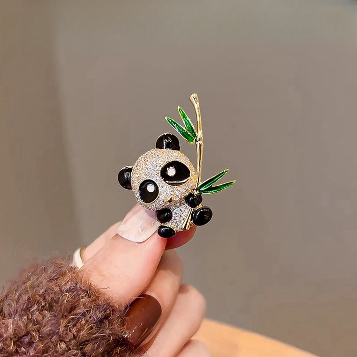 Wholesale High end exquisite personalized and versatile brooch pin with a niche design sense