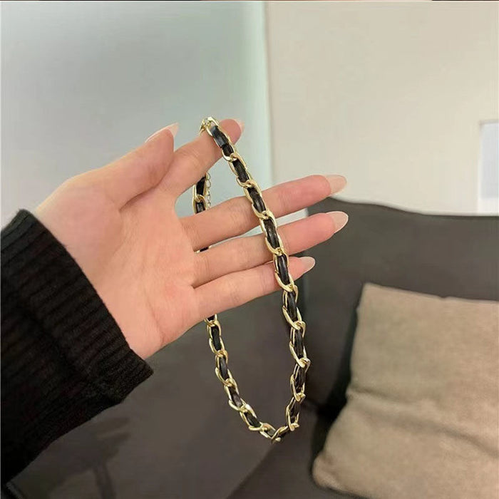 Wholesale Retro high-end neck chain, fashionable niche leather woven necklace, women's collarbone chain
