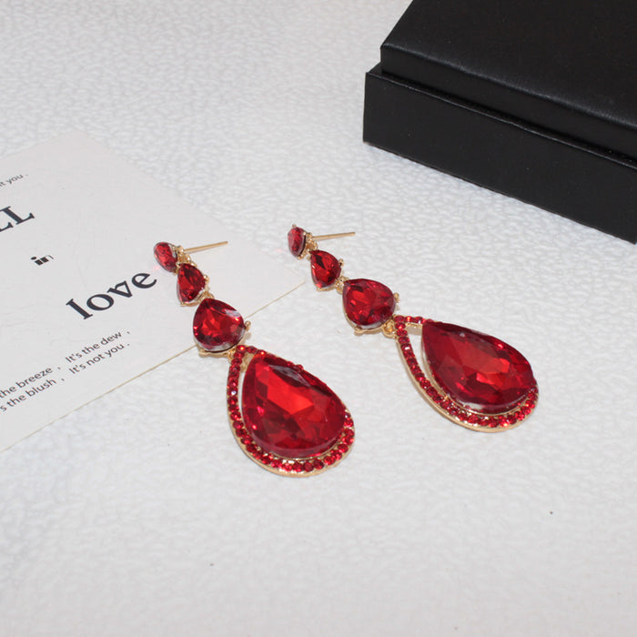 Wholesale Exquisite and luxurious water droplet studded diamond earrings, fashionable and high-end long alloy ear accessories