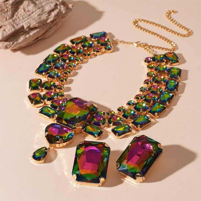 Wholesale Diamond-encrusted Love Square Geometric Necklace Necklace for Women