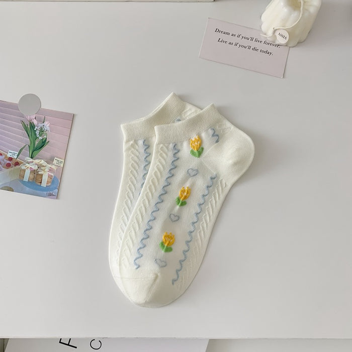 Wholesale All in one machine boneless cotton boat socks college style cute socks