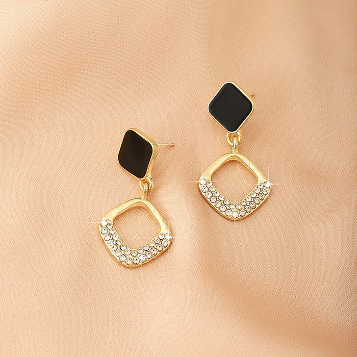Wholesale Fashionable diamond studded geometric earrings with silver needles, versatile high-end earrings, vintage earrings