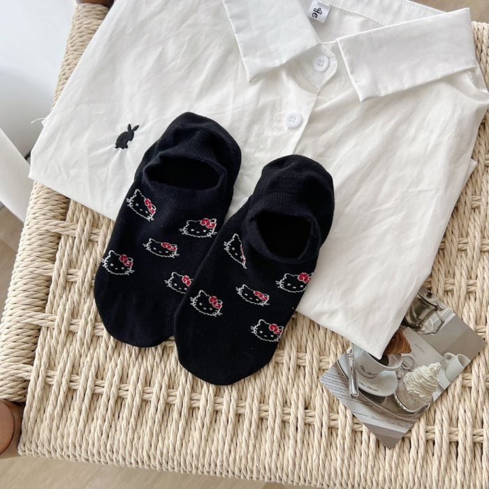 Wholesale Printed outer socks made of cotton, versatile and thin, short tube decorative women's socks, niche boat socks