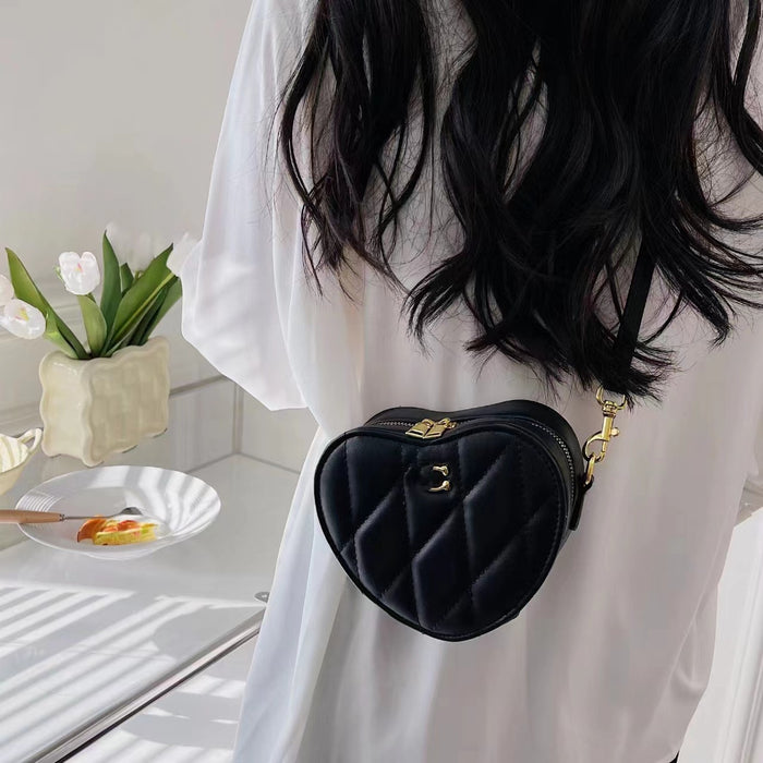 Wholesale love bag shoulder bag rhombus embroidered red envelope bag women's