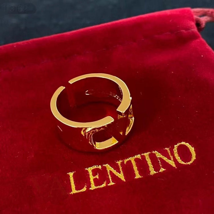 Wholesale Letter adjustable open ring fashionable niche design brass material ring