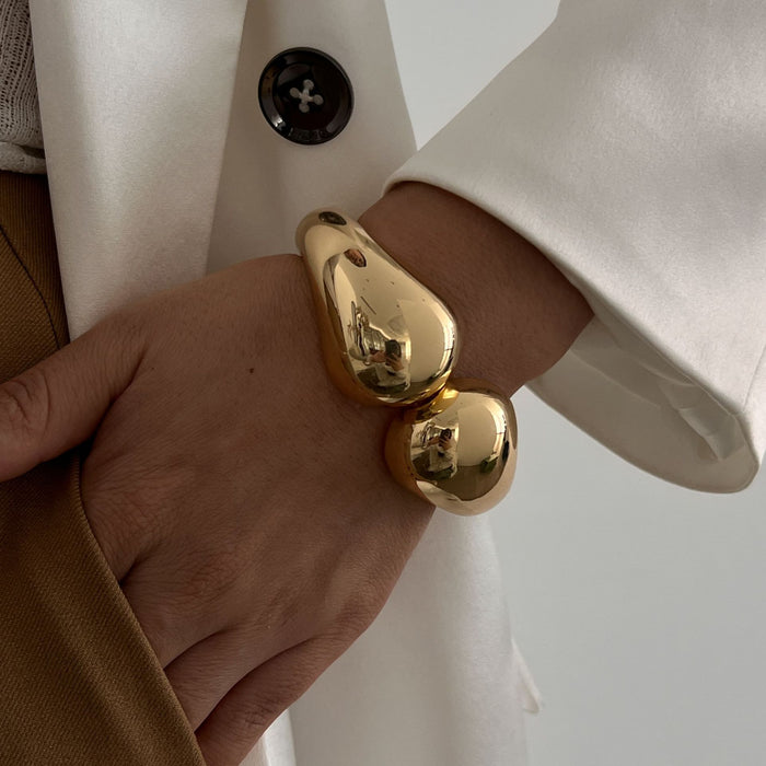 Wholesale  bracelet jewelry  exaggerated irregular wide high color alloy bracelet