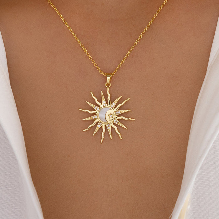 Wholesale Fashion alloy moon pendant for accessories, niche and versatile, sun set diamond necklace, star necklace, necklace