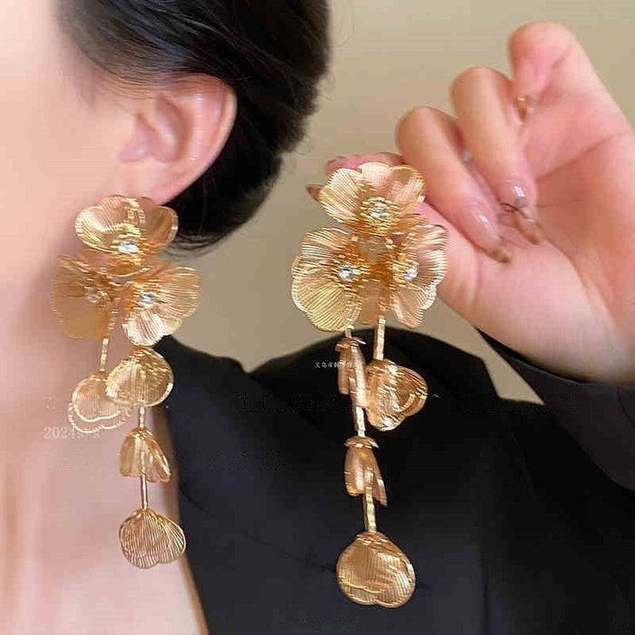 Wholesale Exaggerated Silver Long Metal Tassel Hoop Earrings