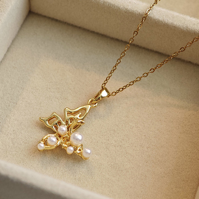 Wholesale Micro inlaid zircon pearl necklace, fashionable and niche design, butterfly collarbone chain, simple temperament, versatile accessory