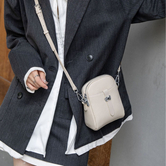 Wholesale Head layer cowhide bag, mobile phone bag, new casual and fashionable crossbody bag, single shoulder small square bag, key bag