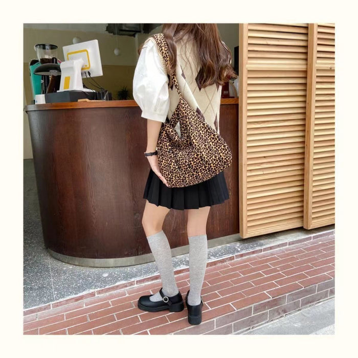 Wholesale Large capacity corduroy shoulder bag versatile shopping bag