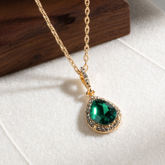 Wholesale Popular accessory temperament grandmother green water droplet crystal pendant necklace retro collarbone chain accessory