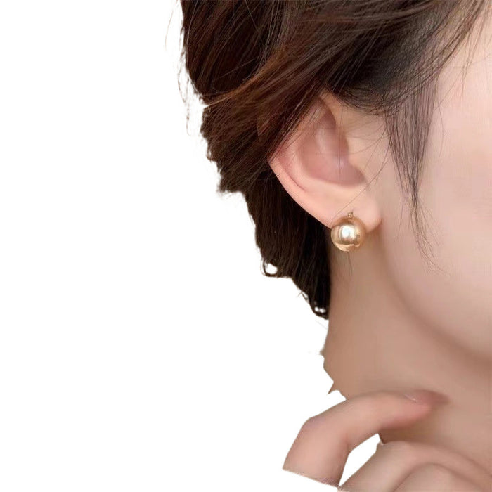 Wholesale Pearl earrings, niche, simple, stylish, fashionable, earrings, light luxury earrings