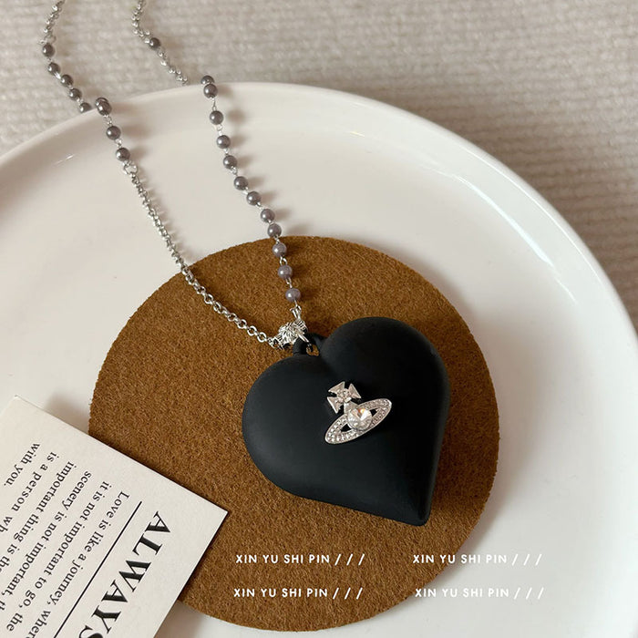 Wholesale Love Pearl Necklace Long Fashionable Versatile Sweater Chain Light Luxury Premium Sweater Chain Neck Chain