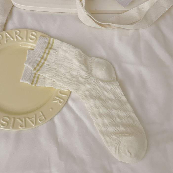 Wholesale Thin sweat absorbing milk white mid tube socks with mesh breathable lace stacking socks