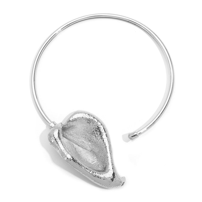 Wholesale Exaggerated Willow Leaf Metal Style Necklace Accessible Necklace for Women