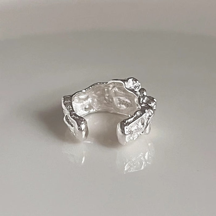 Wholesale Silver needle earrings are simple, exquisite, high-end, irregular earrings, and light luxury