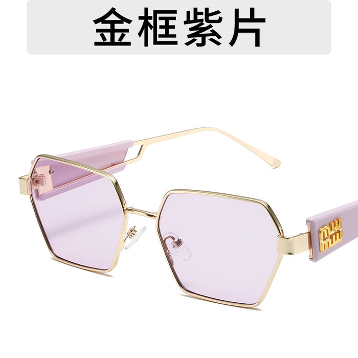Wholesale Same style metal full frame sunglasses with personalized hollow out glasses