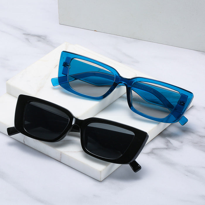 Wholesale  sunglasses ladies fashion small box sunglasses women