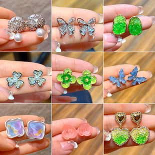 Wholesale Hollow Crystal Butterfly Stud Earrings JDC-ES-JiaoB004