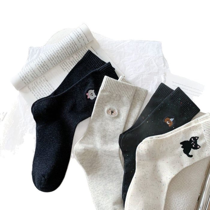 Wholesale Thin breathable mid tube socks with fashionable and simple polka dot yarn and embroidered small dog socks