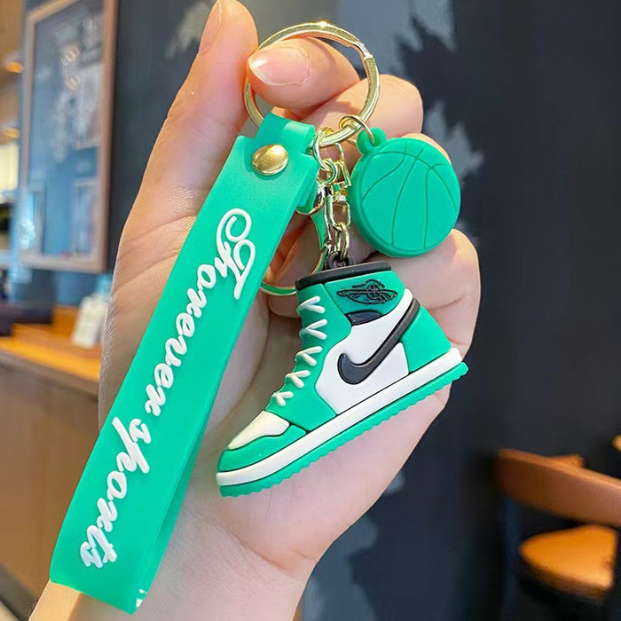Wholesale Creative simulation model sneaker keychain pendant mini basketball shoe car key chain bag pendant