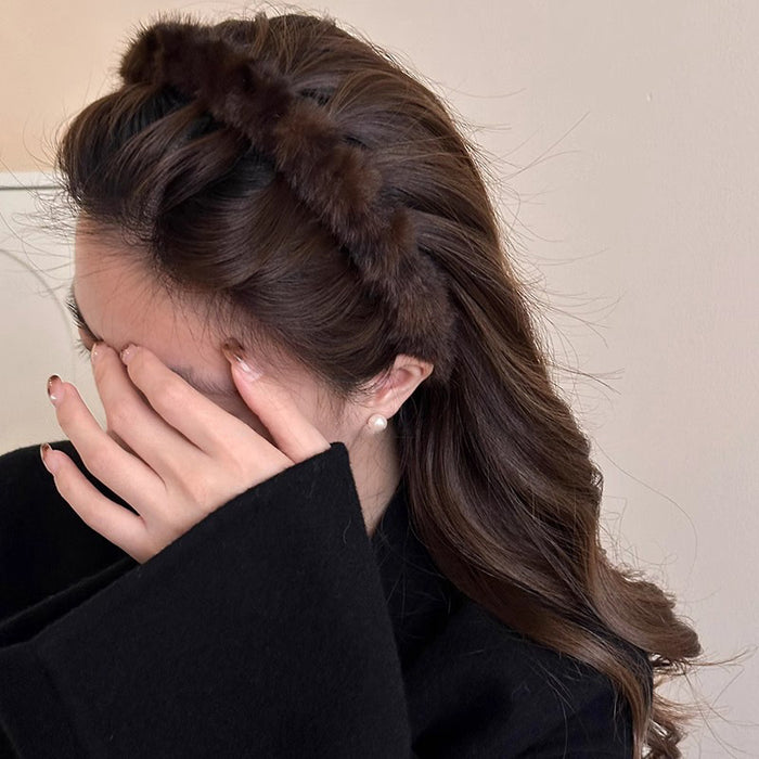 Wholesale Leopard print plush headband with fluffy roots, a magical tool for washing face, pressing hair, anti slip headband, hairpin headband, and accessories