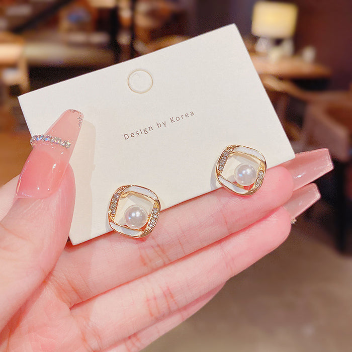 Wholesale Silver Needle Geometric Pearl Earrings with Simple and Fashionable Style