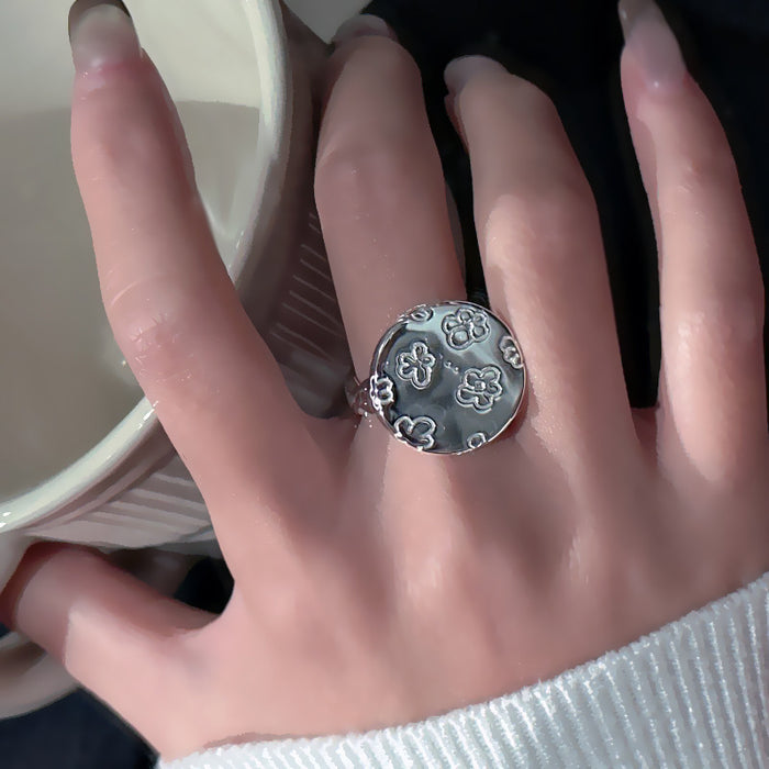 Wholesale Wide-faced round disc with small flower print ring