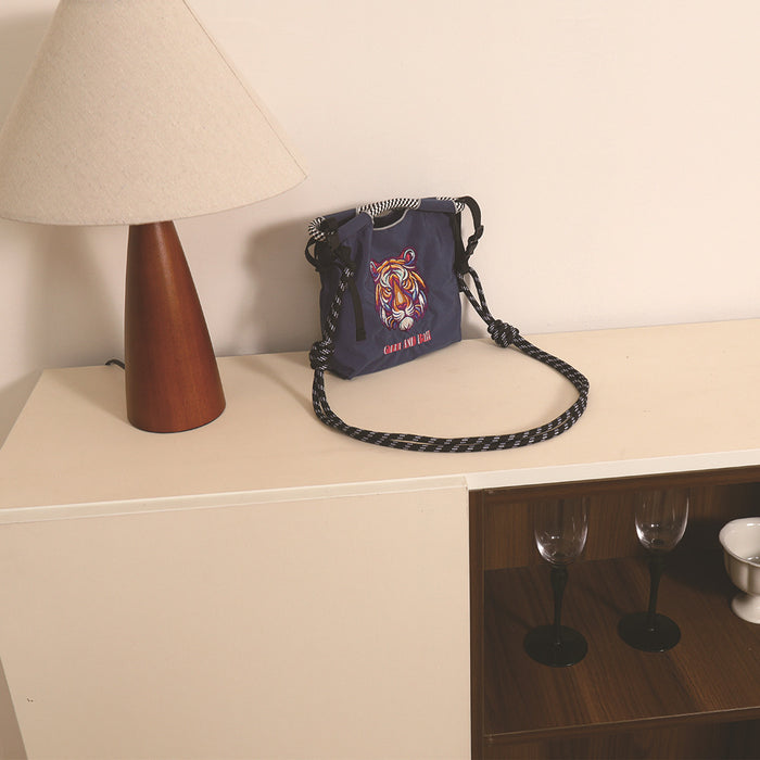 Wholesale Needle Embroidered Donut Mini Bag Mini Shoulder Crossbody Bag Handbag Canvas Bag