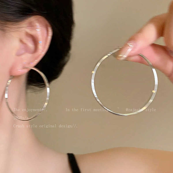 Wholesale Plain Hoop Round Earrings Fashion Temperament Earrings