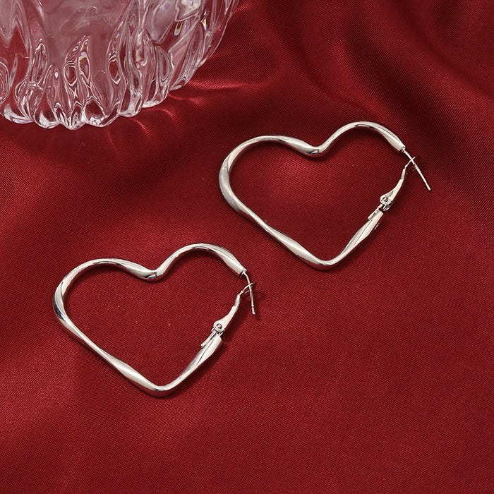 Wholesale  circle high-end earrings  love earrings accessories