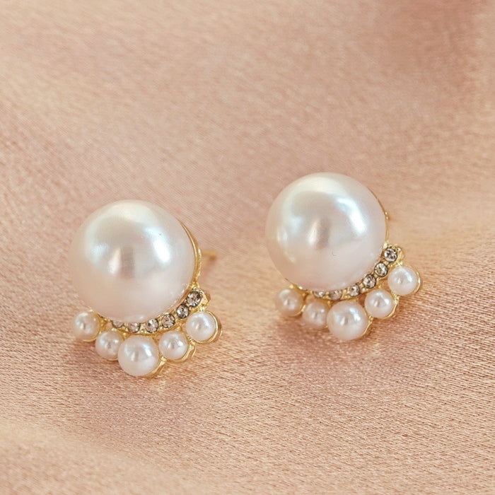 Wholesale Cat Claw Pearl Earrings, New, Niche, Retro, Elegant, Light Luxury Earnail Accessories Wholesale