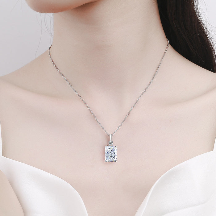 Wholesale Copper Perfume Bottle Pendant Necklace Diamond Cut Sparkle Jewelry Accessory for Everyday Wear