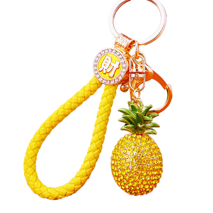 Wholesale Diamond studded car keychain metal pendant keychain ring gift