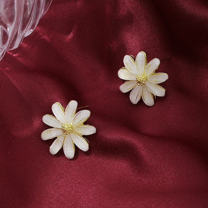 Wholesale Cute Daisy Earrings with Flower Earrings